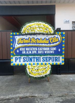 Papan Bunga Duka di Waropen